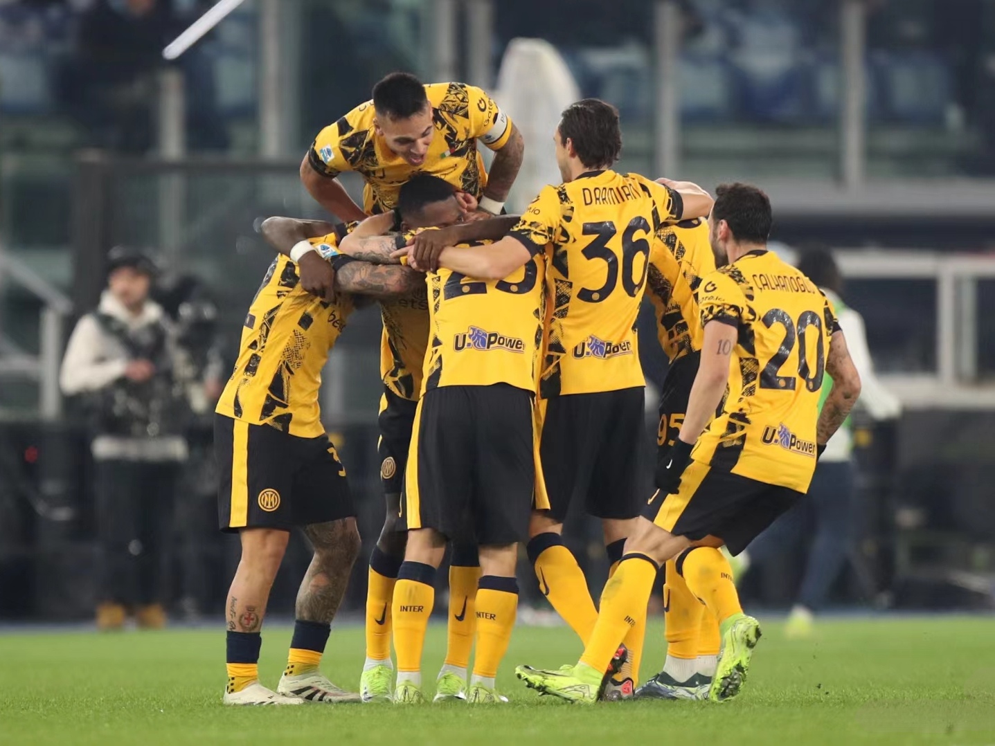 乐竟体育平台-包含罗马客场大战国际米兰，谁能笑到最后的词条